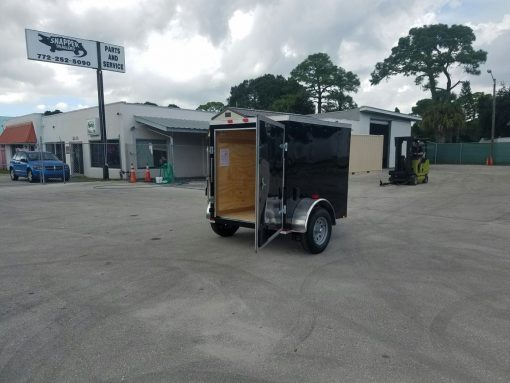 5x6 SA Trailer - Black, Barn Door, Side Vents