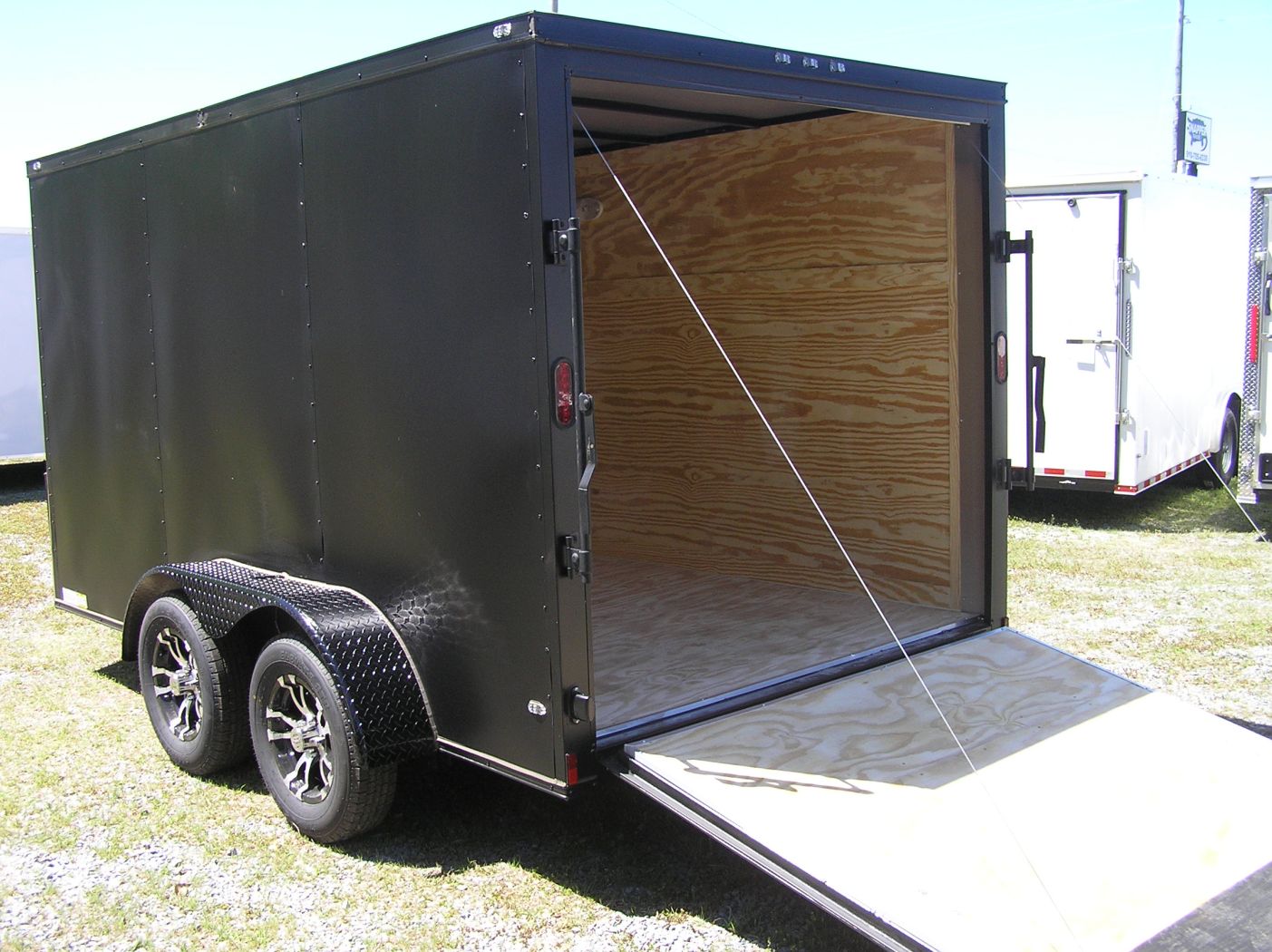 Diamond Cargo 7x12 TA Trailer - Matte Black, Ramp, Side Door, Extra Height, Blackout, Mags - Image 4