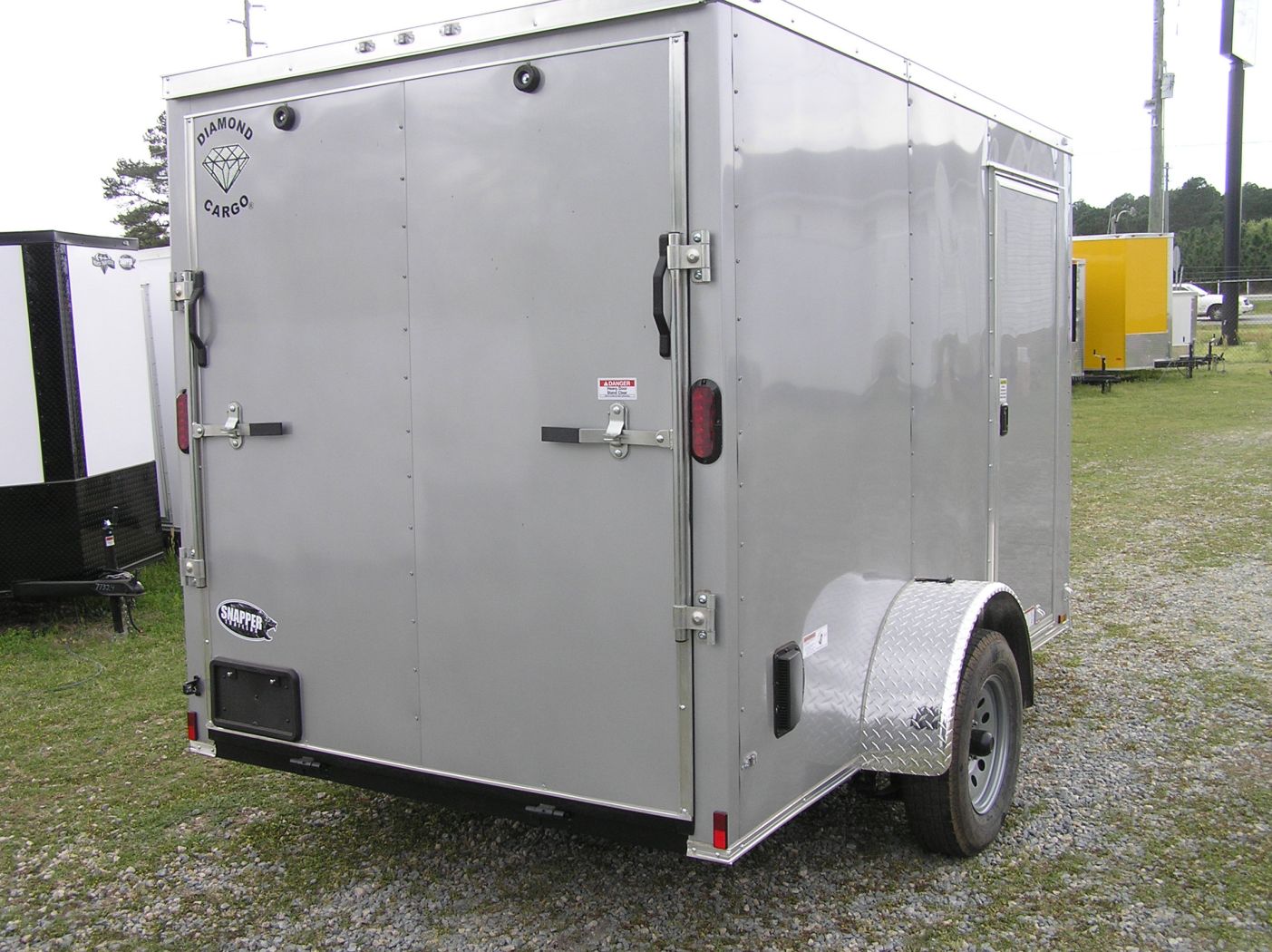 Diamond Cargo 6x10 SA Trailer - Silver Frost, Ramp, Side Door, Extra Height - Image 9
