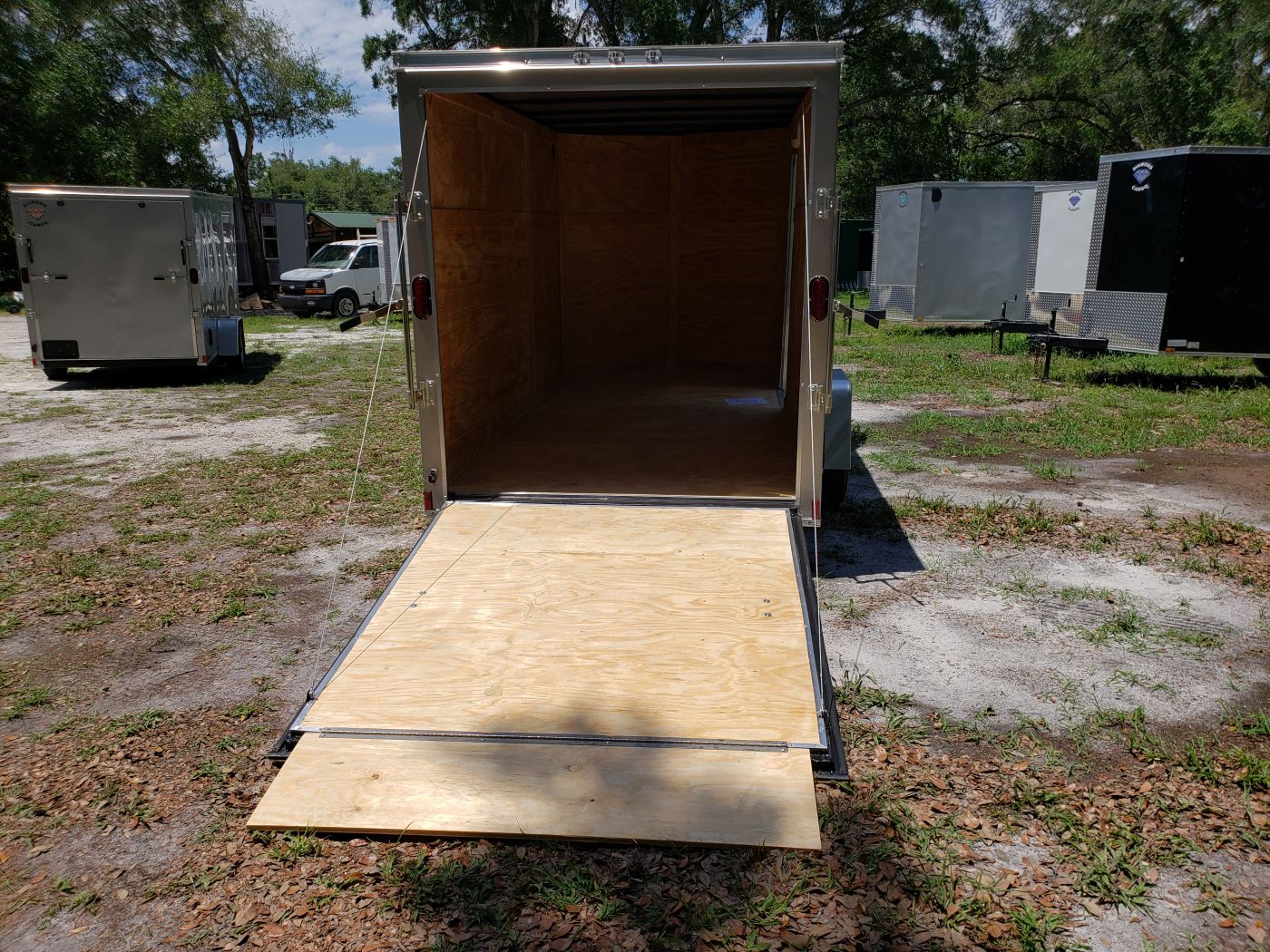 Diamond Cargo 6x12 SA Trailer - Beige, Ramp, Side Door, Extra Height, Insulated - Image 8
