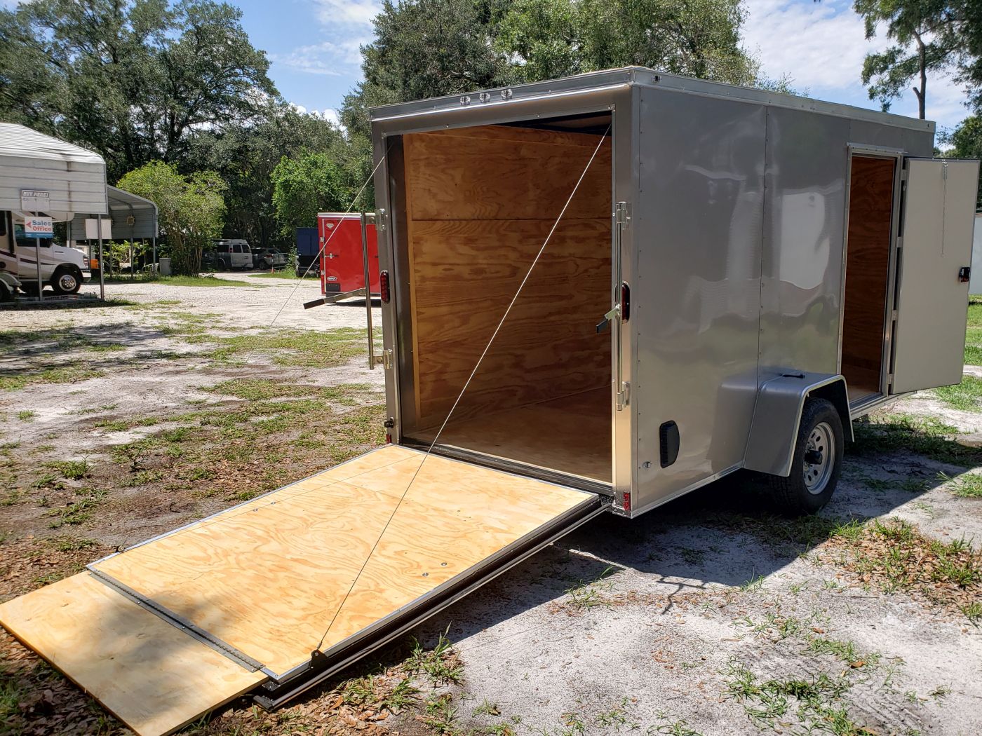 Diamond Cargo 6x12 SA Trailer - Beige, Ramp, Side Door, Extra Height, Insulated - Image 10