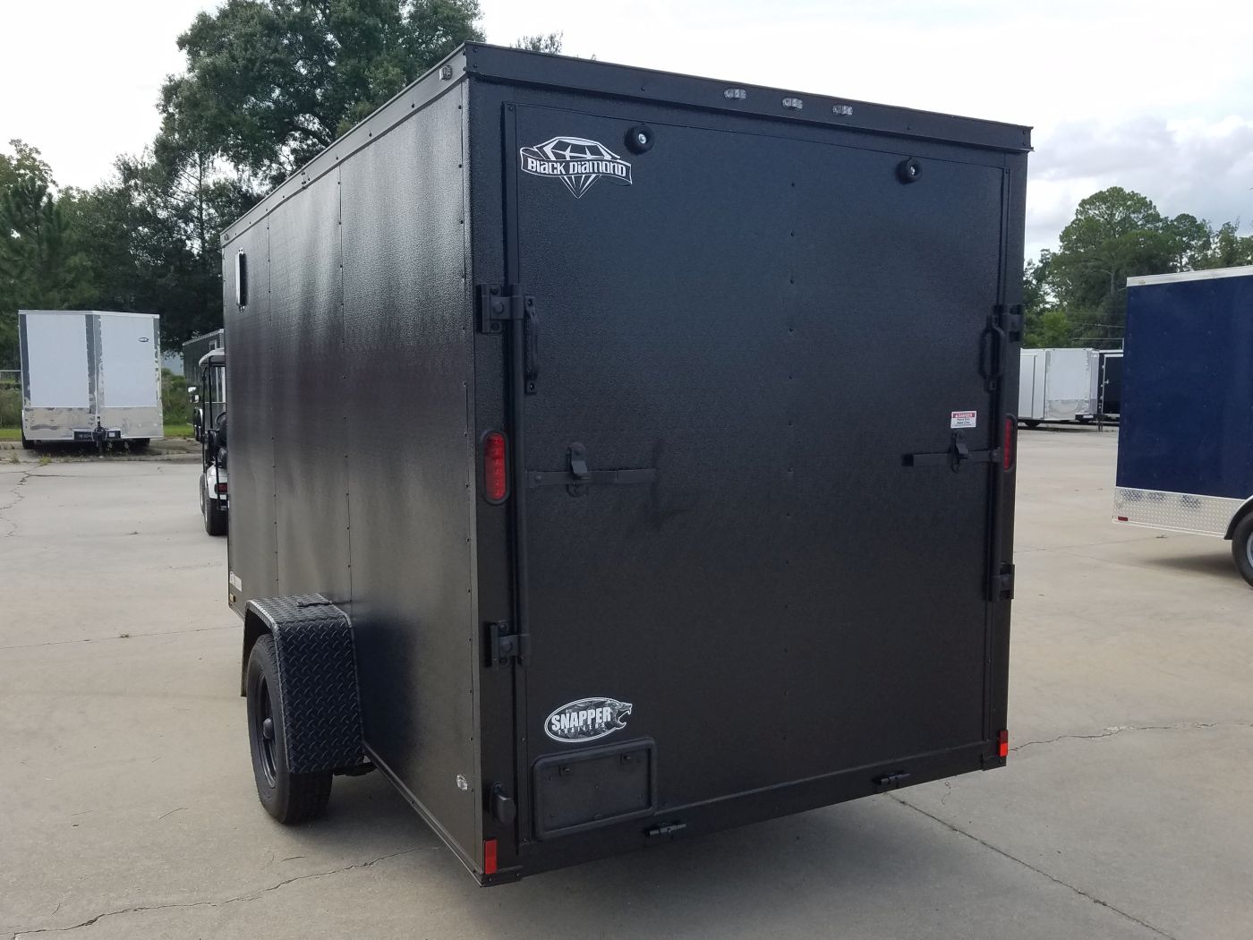 Diamond Cargo 6x12 SA Trailer - Embossed Black, Ramp, Side Door, Extra Height, Blackout - Image 7