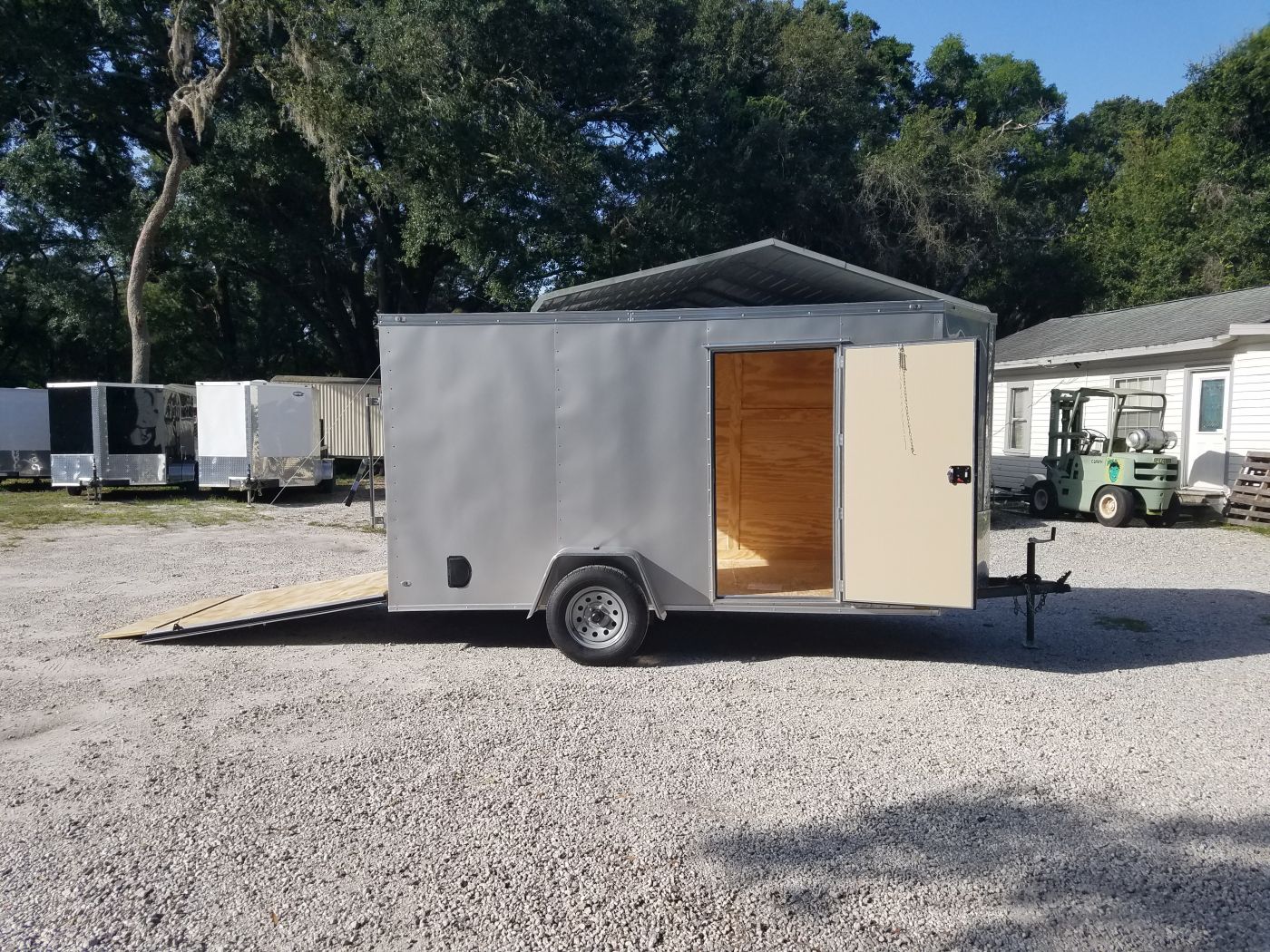 Diamond Cargo 6x12 SA Trailer - Silver Frost, Ramp, Side Door, Extra Height - Image 12