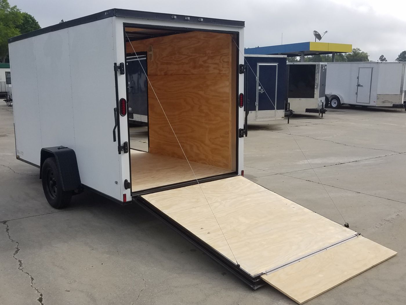 Diamond Cargo 6x12 SA Trailer - Embossed White, Ramp, Side Door, Extra Height, Blackout - Image 6