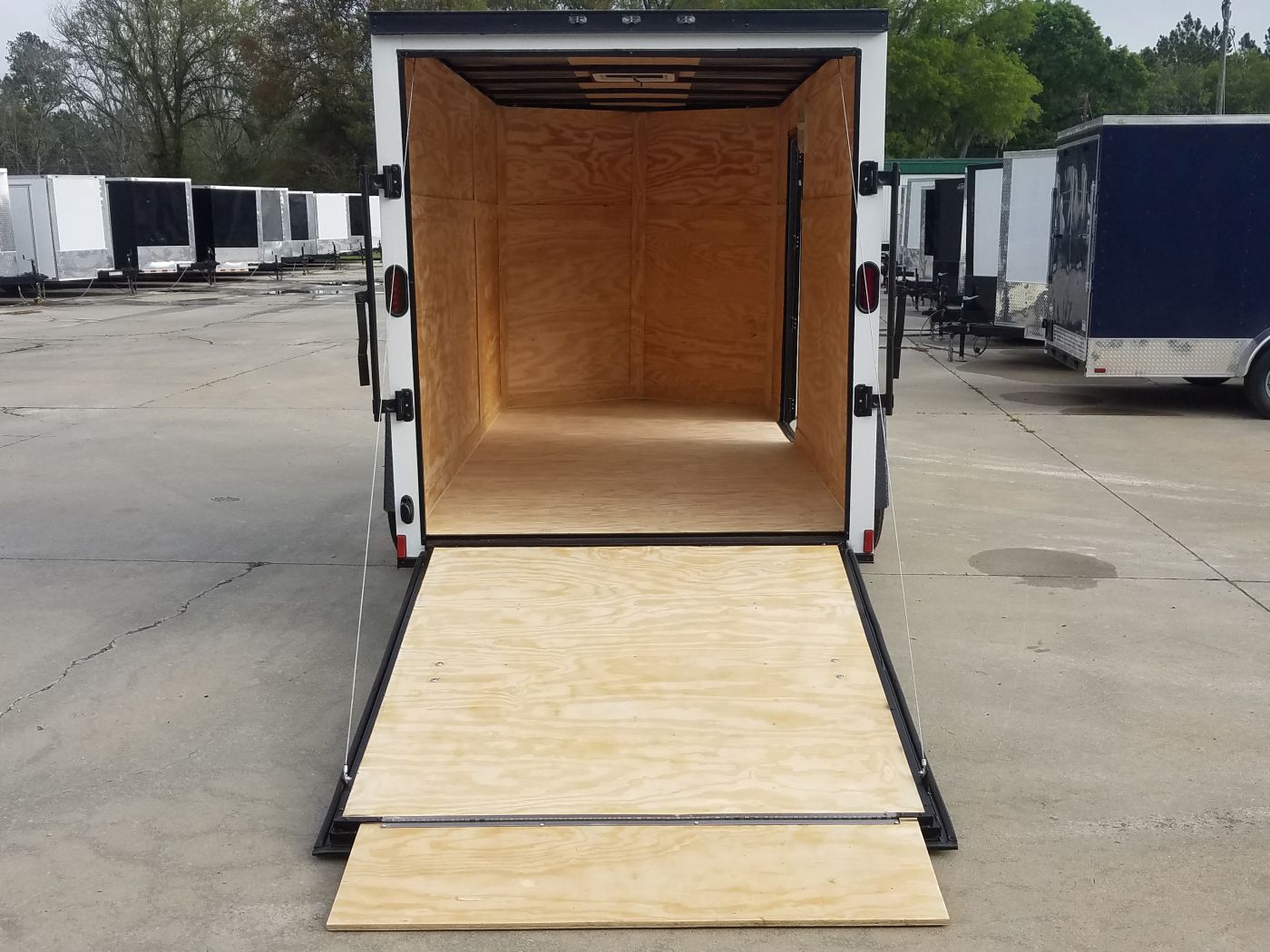 Diamond Cargo 6x12 SA Trailer - Embossed White, Ramp, Side Door, Extra Height, Blackout - Image 8