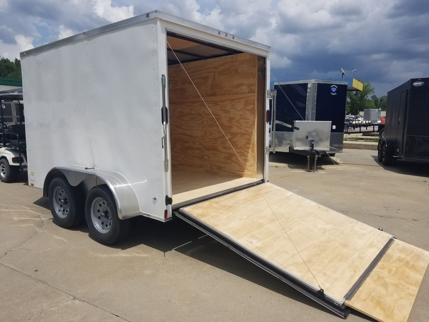 Diamond Cargo 7x10 TA Trailer White, Ramp, Side Door, Extra Height