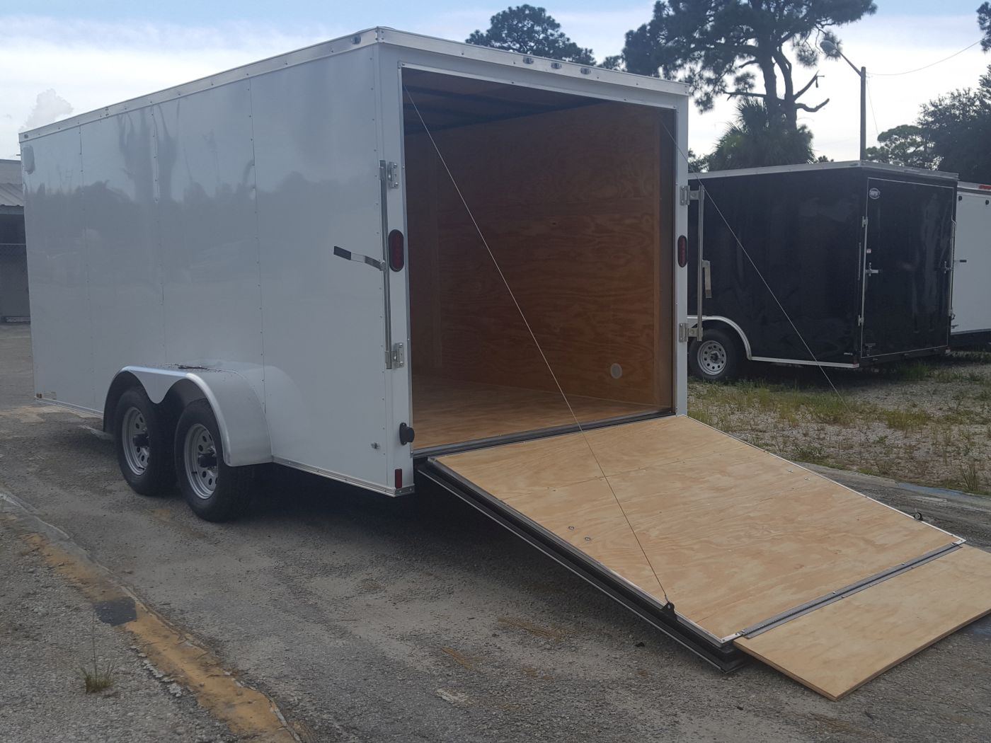 Diamond Cargo 7x16 TA Trailer - White, Ramp, Side Door, Extra Height - Image 4