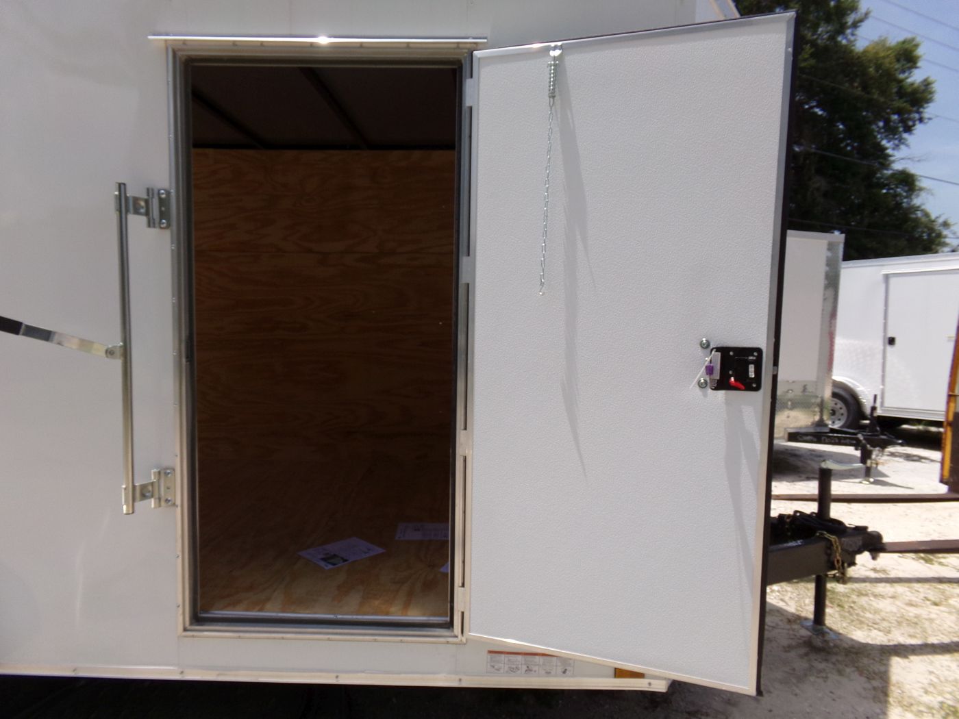 Diamond Cargo 7x16 TA Trailer - White, Ramp, Side Door, Extra Height - Image 10