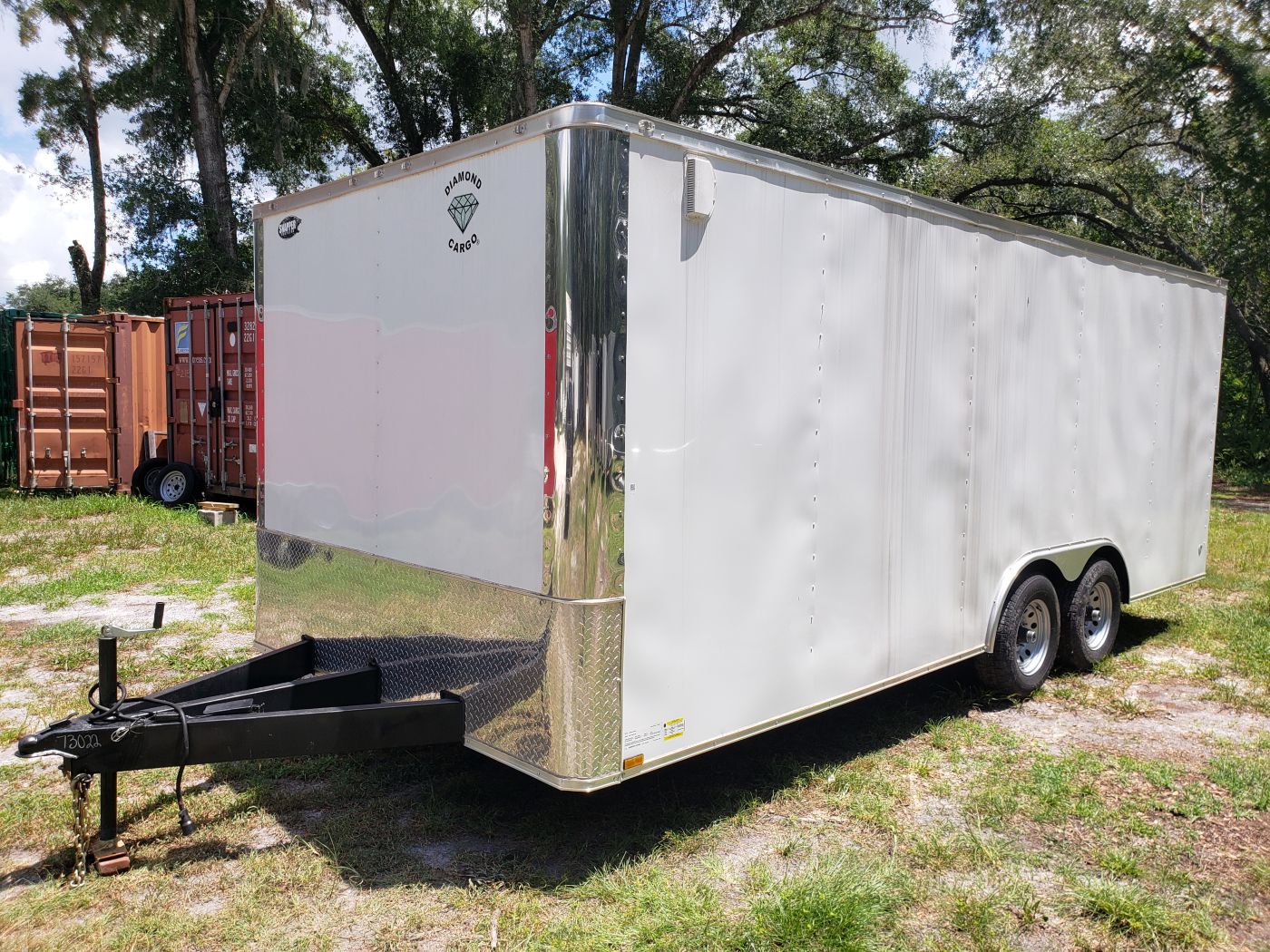 Diamond Cargo 8.5x20 TA Trailer - White, Ramp, Side Door, D-Rings, Flat Front, Insulated, 5K Axles - Image 3