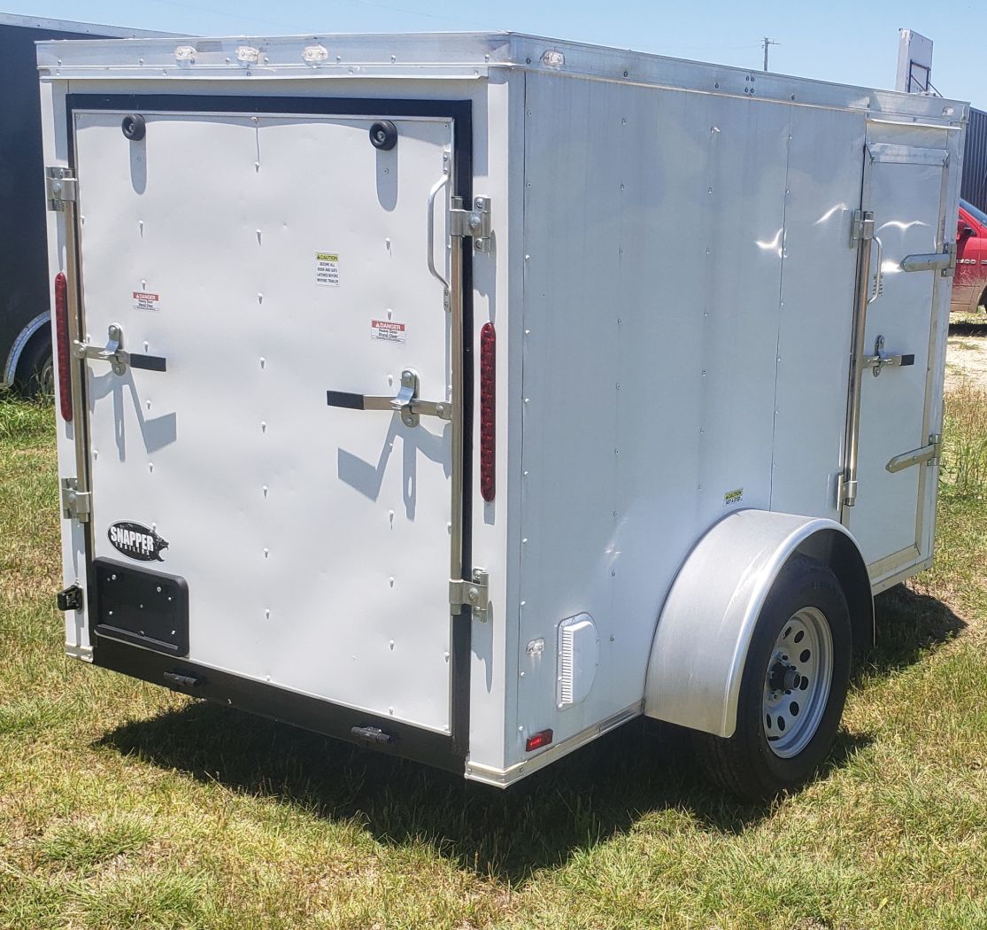 Douglas Trailers 5x8 SA Trailer - White, Ramp, Side Door - Image 7
